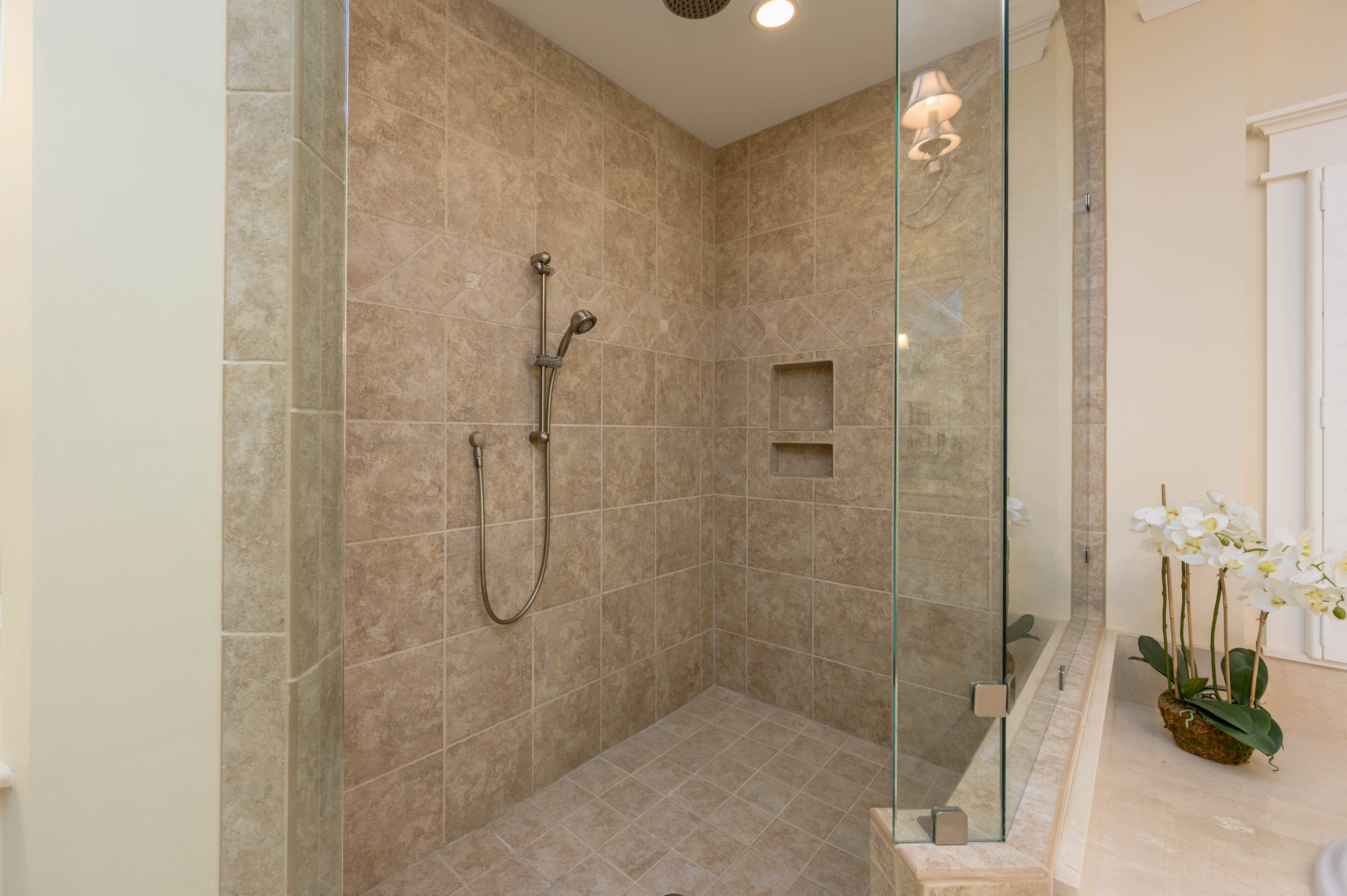 1030 Alanson Court image 28